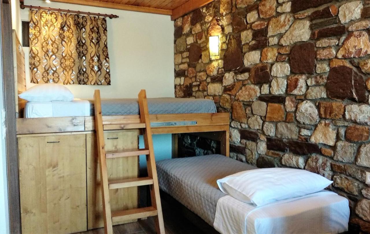 Rustic House * Émbonas